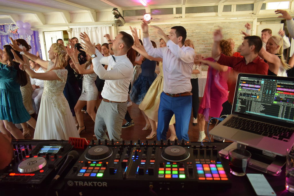 DJ za Proslave