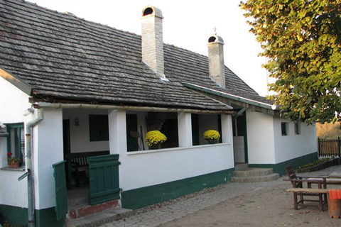 Vinski Salaš Čuvardić — sala za venčanje Srbija