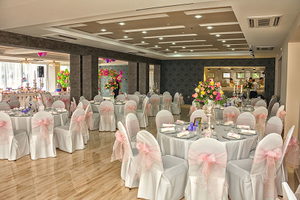 Bosphorus Hotel - Restoran Ela