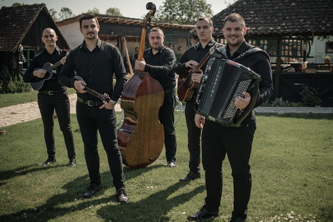 Da ne umre tambura — bend Sremska Mitrovica
