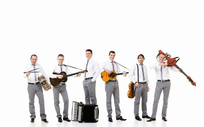 Mesečina Tamburaški Orkestar