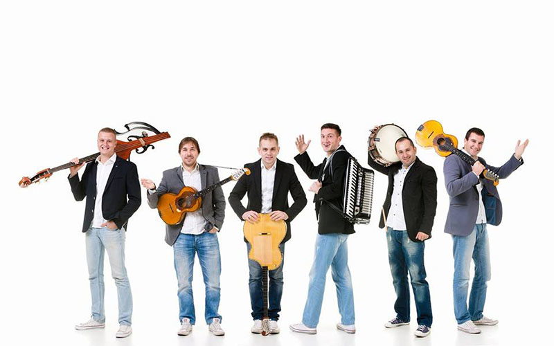 Mesečina Tamburaški Orkestar