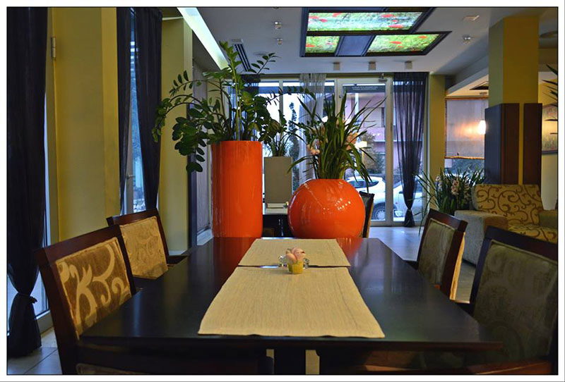 Restoran R Club