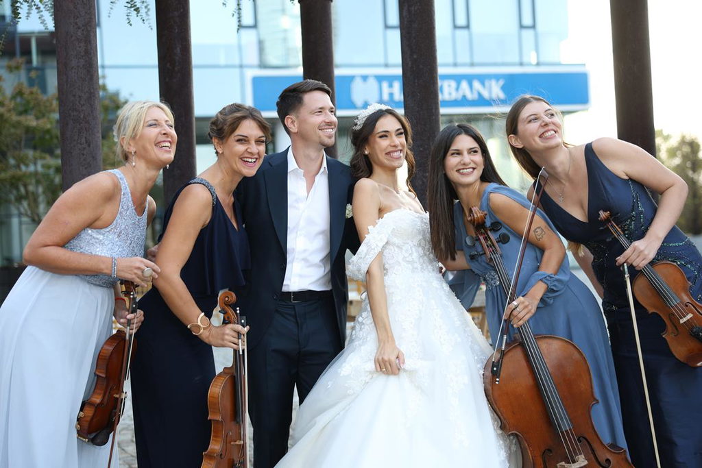 Wonder Strings